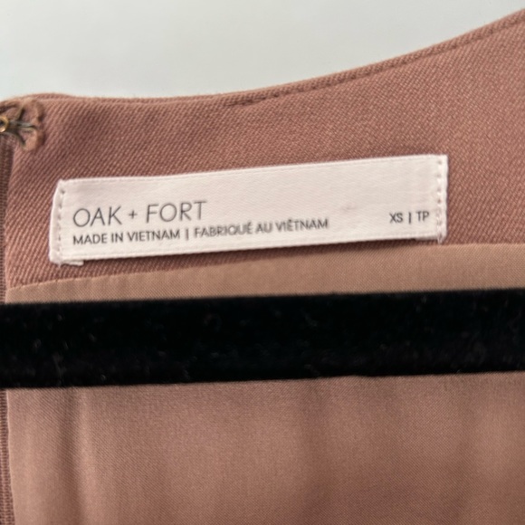 Taupe Oak + Fort Dress - Picture 4 of 4